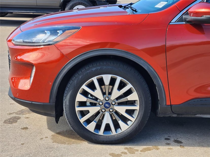 2020 Ford Escape - Image 13