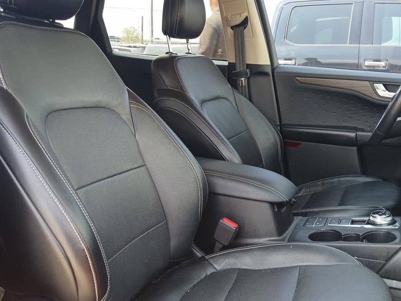 2020 Ford Escape - Image 15