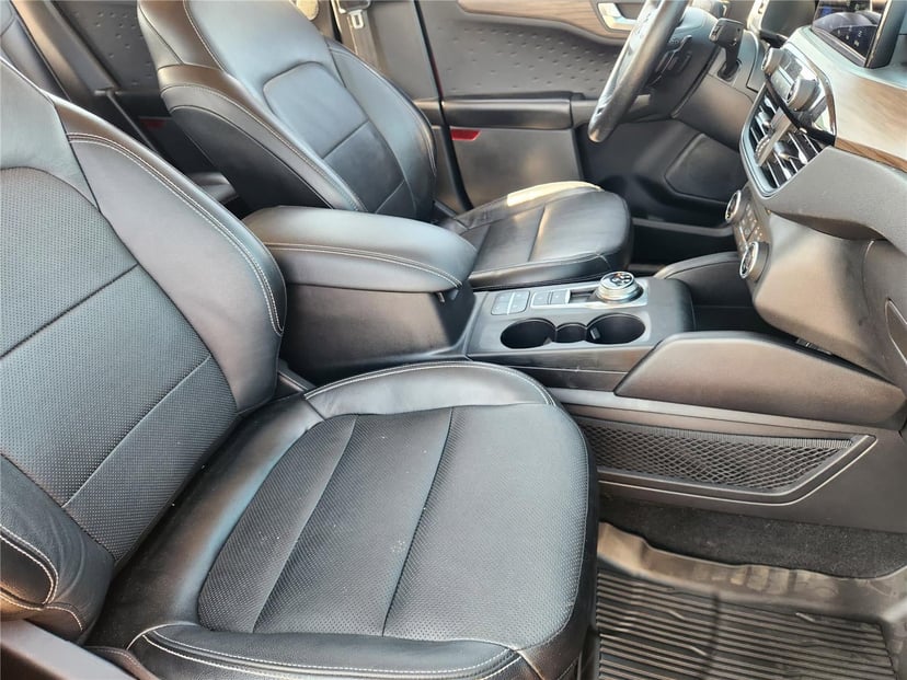 2020 Ford Escape - Image 20