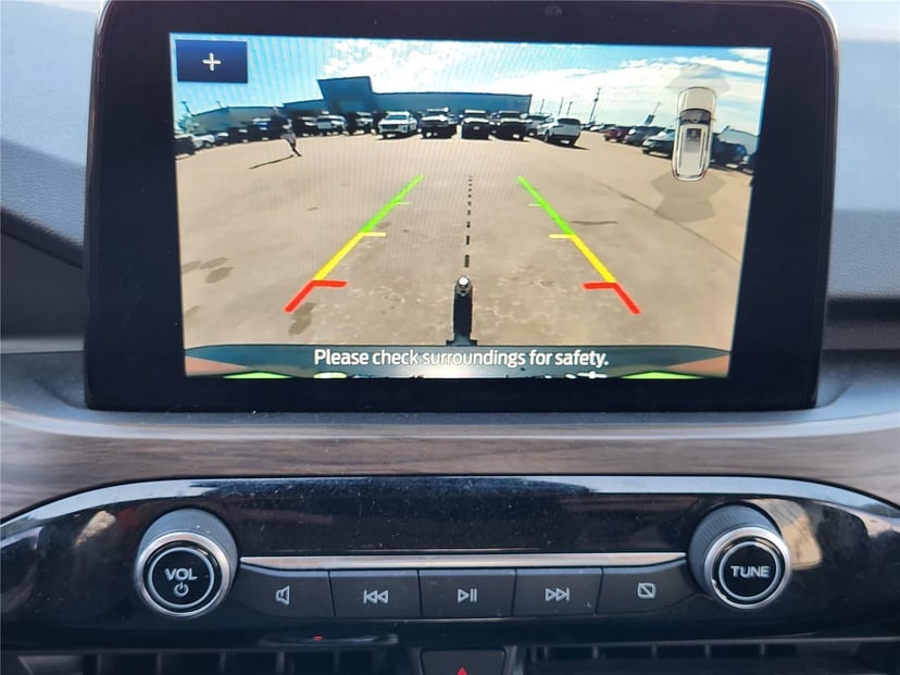 2020 Ford Escape - Image 23