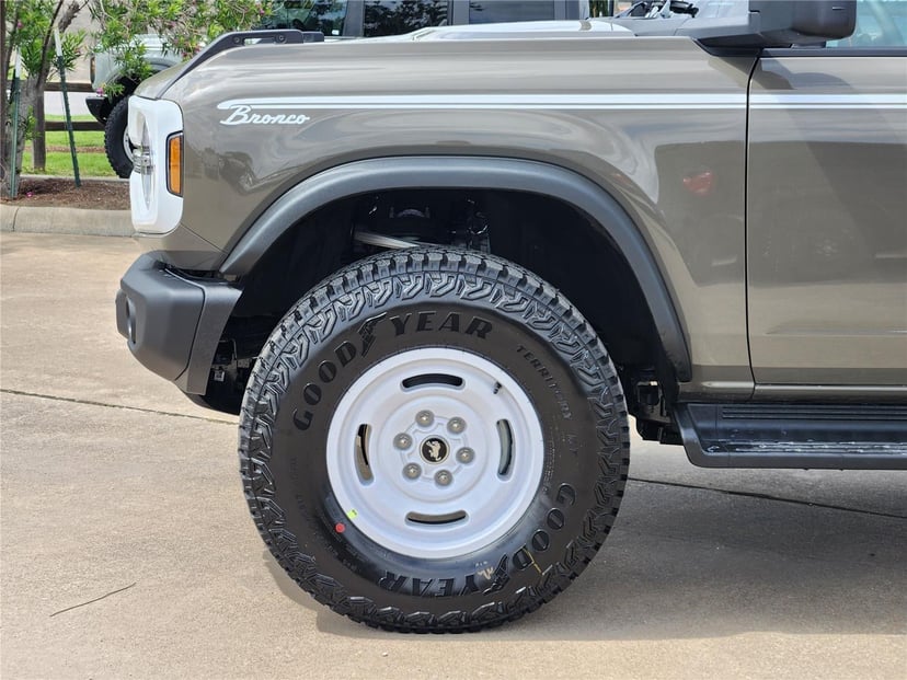 2026 Ford Bronco - Image 5