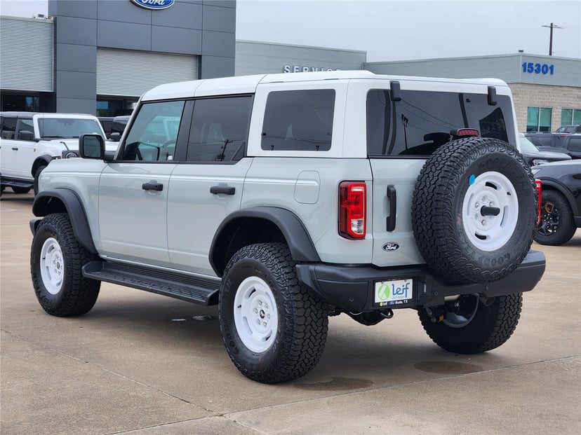 2026 Ford Bronco - Image 3