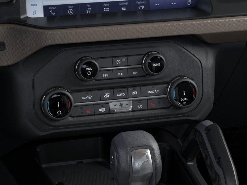 2026 Ford Bronco - Image 15