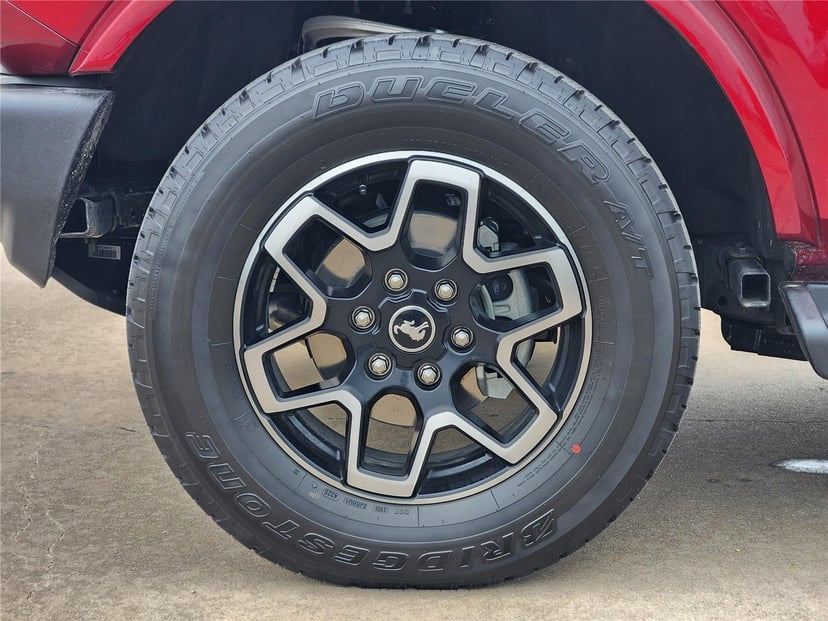 2026 Ford Bronco - Image 6