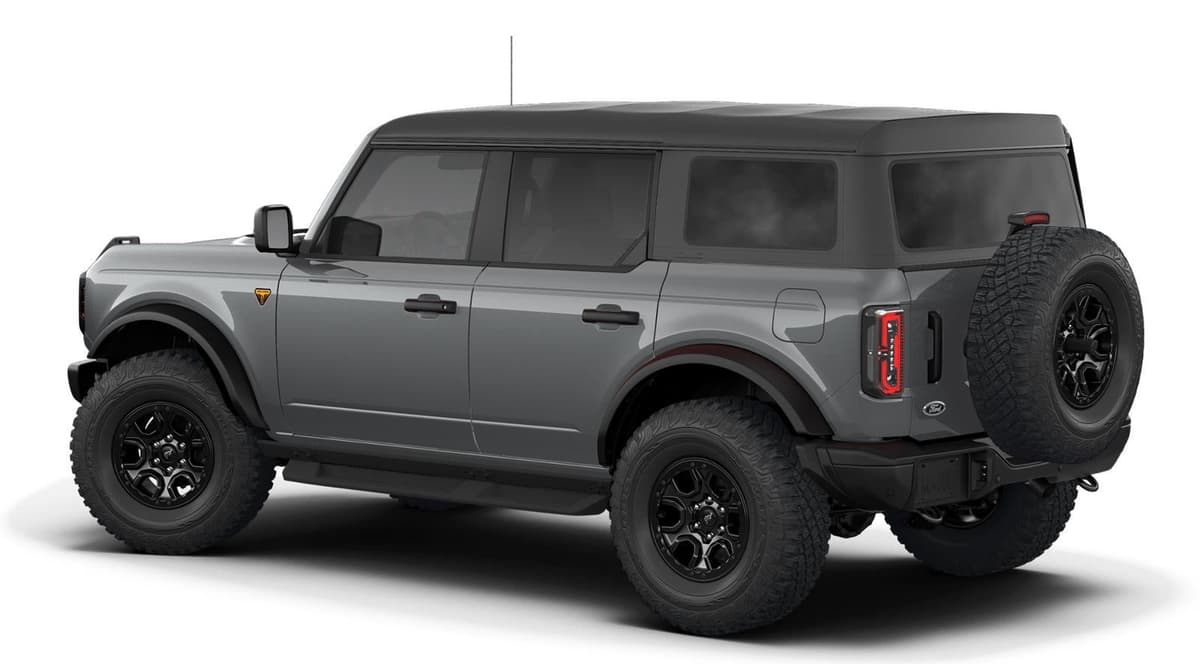 2026 Ford Bronco - Image 2