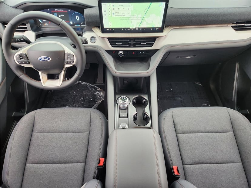 2026 Ford Explorer - Image 17