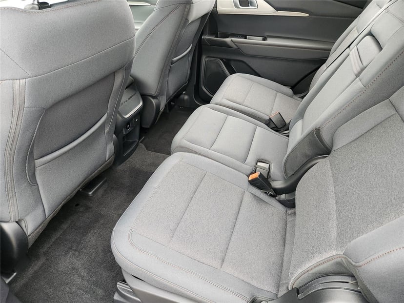 2026 Ford Explorer - Image 18