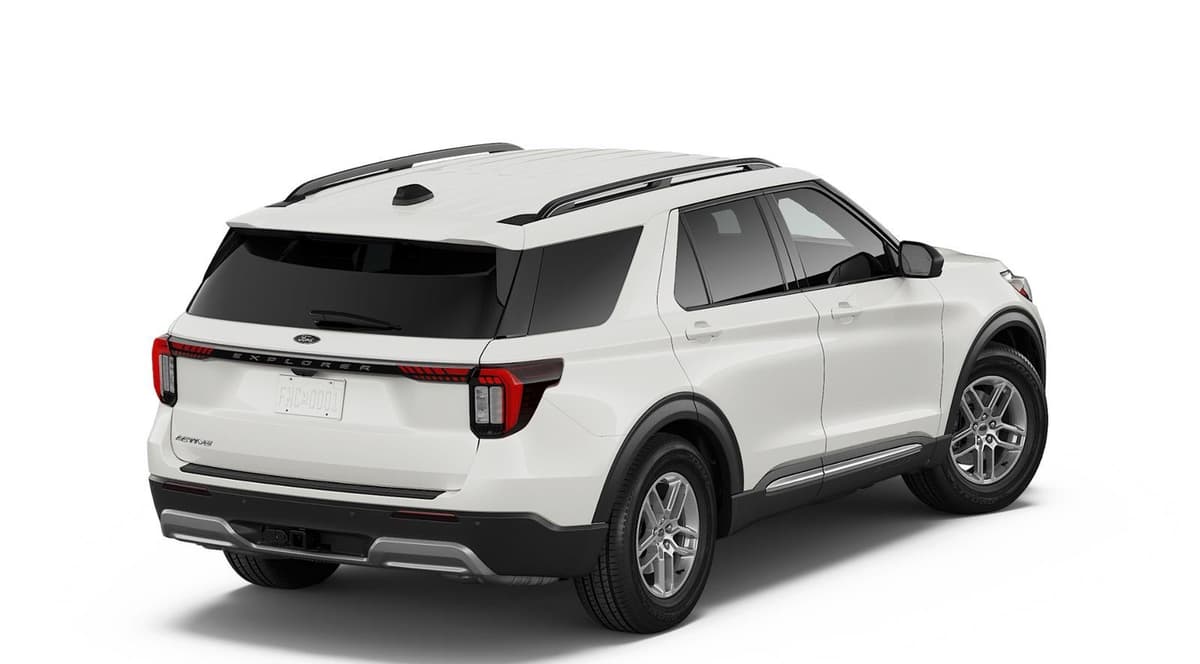 2026 Ford Explorer - Image 3