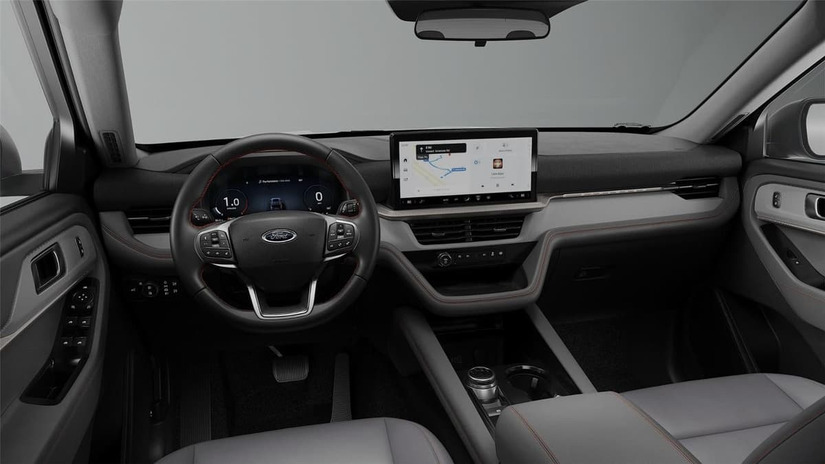 2026 Ford Explorer - Image 7
