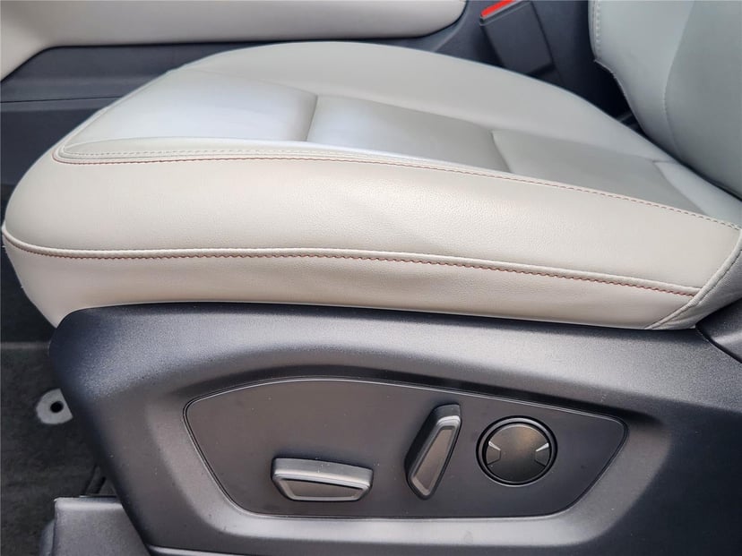 2026 Ford Explorer - Image 16