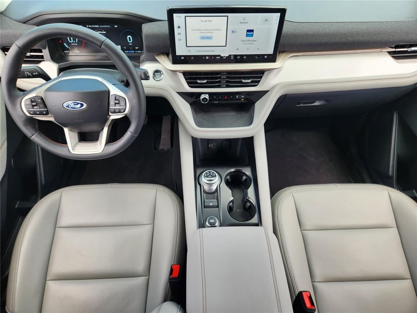 2026 Ford Explorer - Image 17