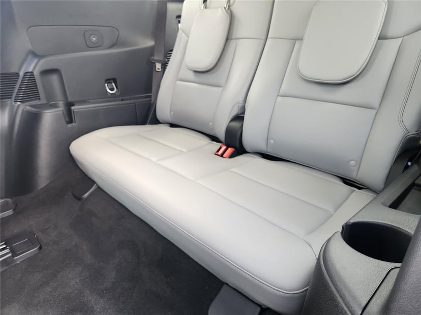 2026 Ford Explorer - Image 19