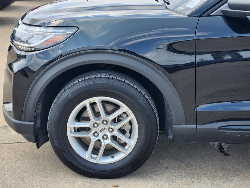 2026 Ford Explorer - Image 5