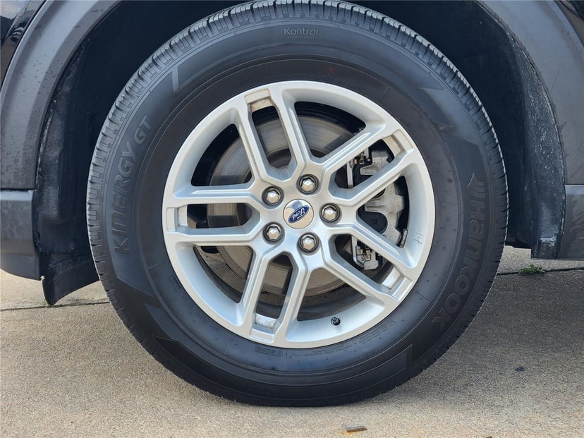 2026 Ford Explorer - Image 6