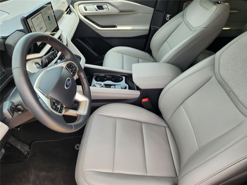 2026 Ford Explorer - Image 8