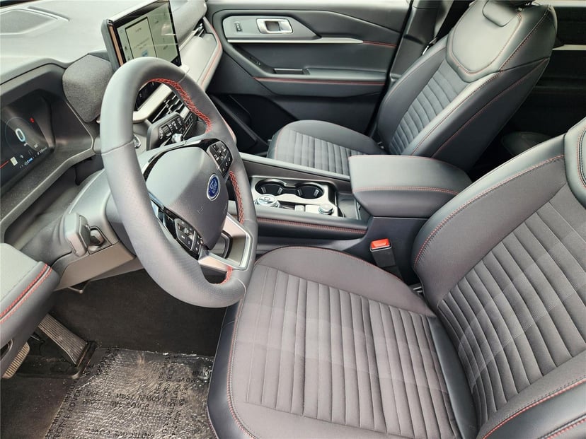 2026 Ford Explorer - Image 8