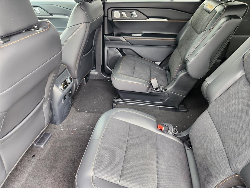 2026 Ford Explorer - Image 20