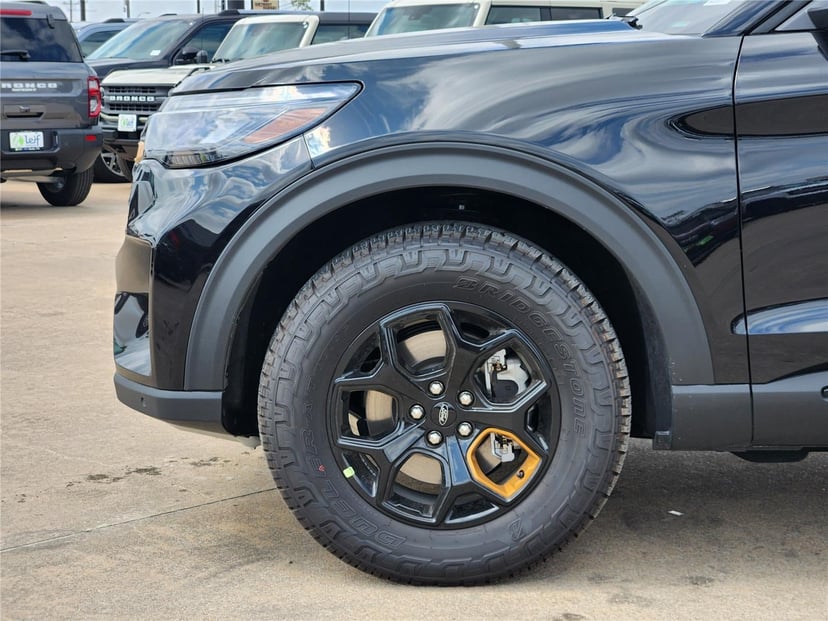 2026 Ford Explorer - Image 5