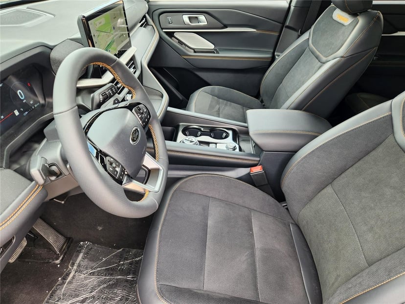 2026 Ford Explorer - Image 8
