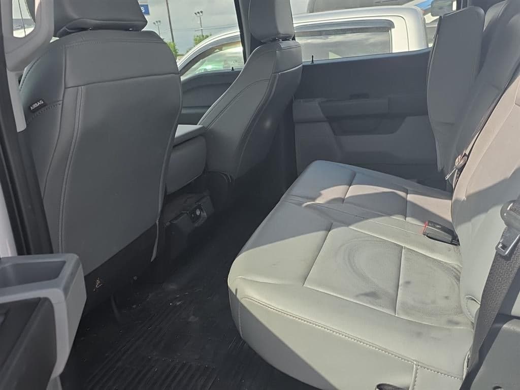2025 Ford Super Duty F-250 - Image 7