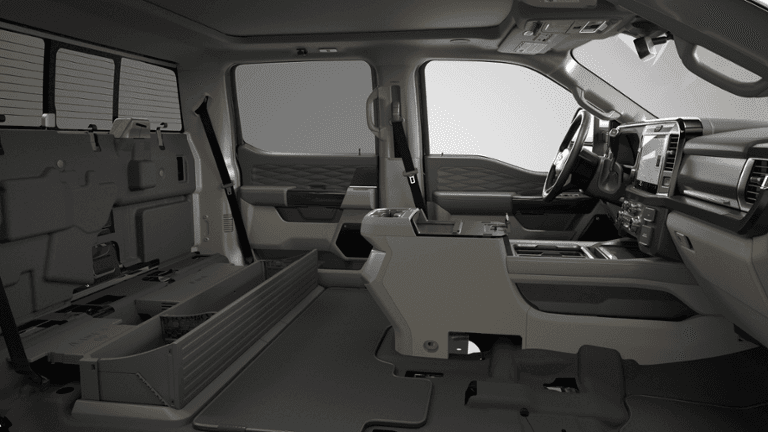 2026 Ford Super Duty F-250 - Image 5