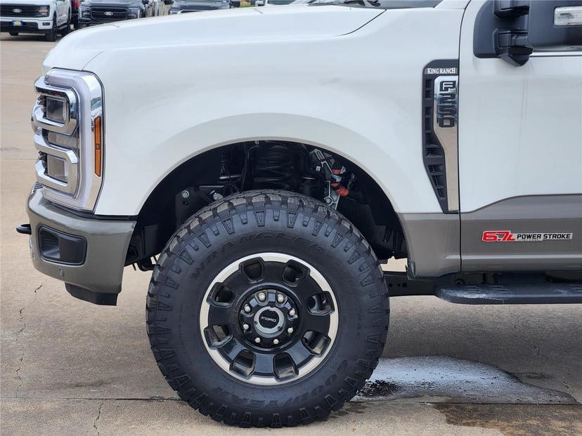 2026 Ford Super Duty F-250 - Image 5