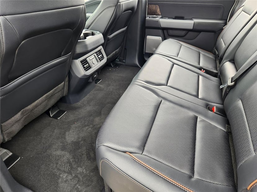 2026 Ford Super Duty F-250 - Image 18