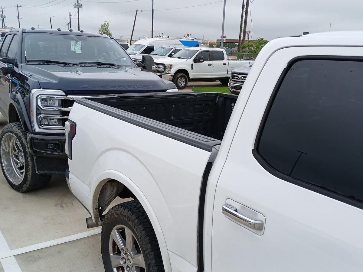 2018 Ford F-150 - Image 4
