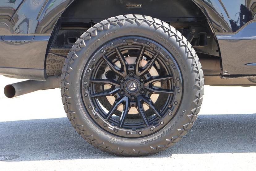 2023 Ford F-150 - Image 11