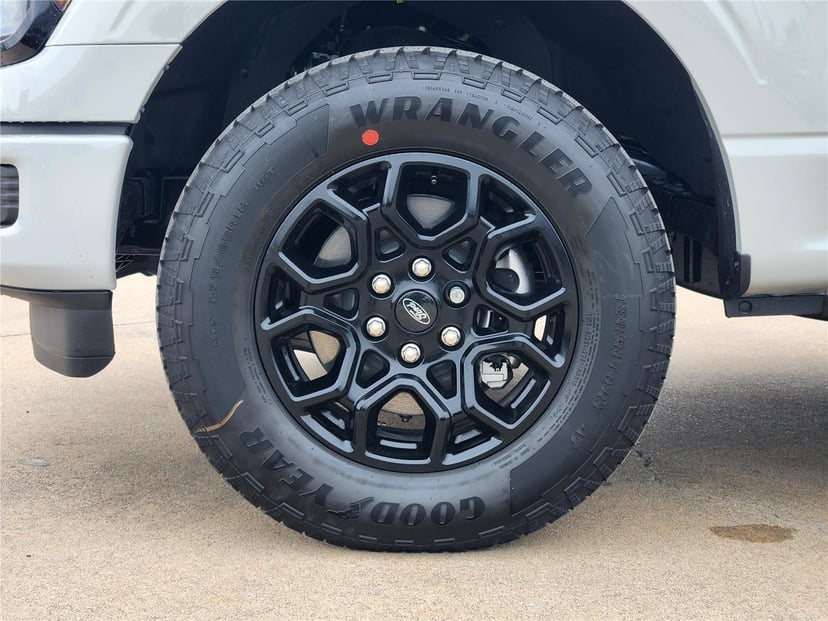 2026 Ford F-150 - Image 6