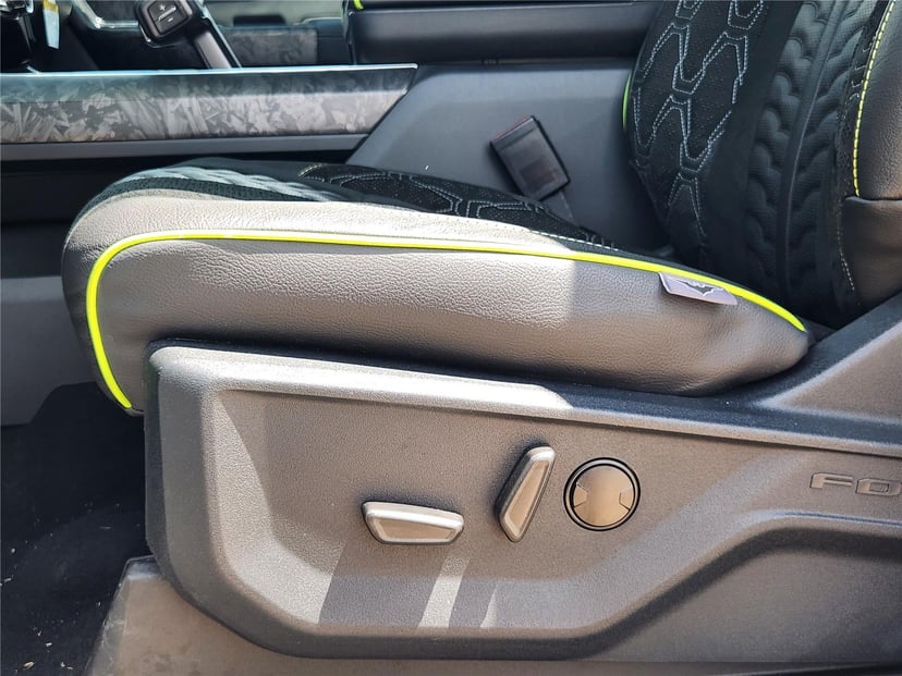 2025 Ford F-150 - Image 25