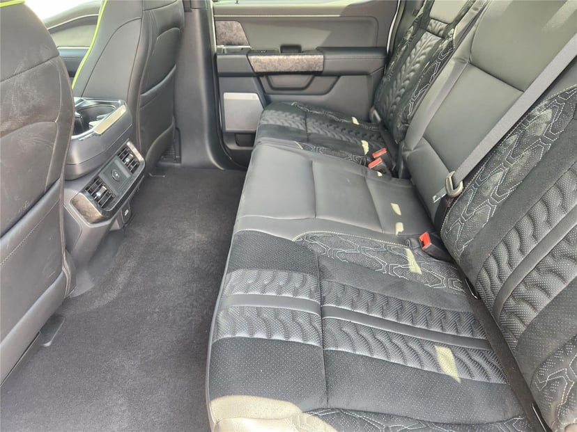 2025 Ford F-150 - Image 28