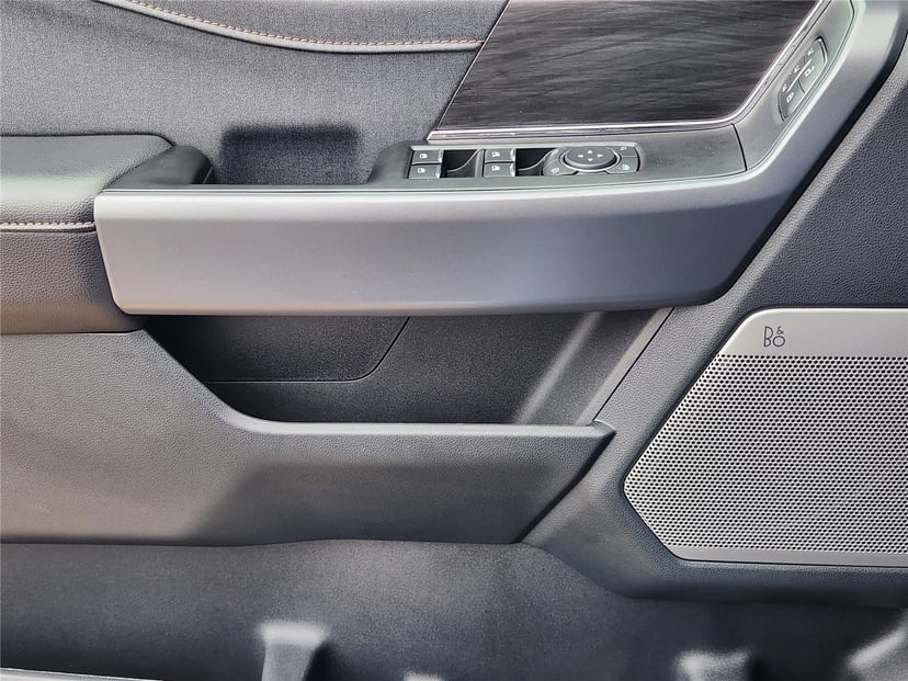 2025 Ford F-150 - Image 15