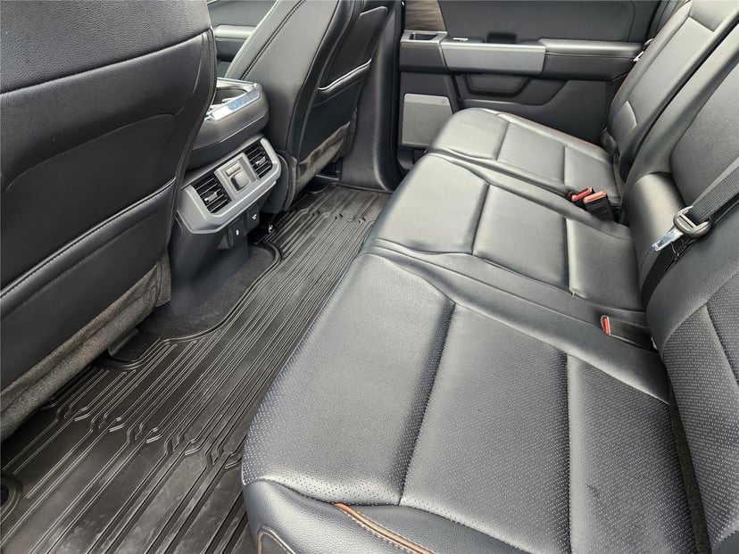 2025 Ford F-150 - Image 18