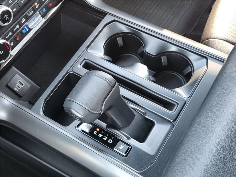2025 Ford F-150 - Image 14