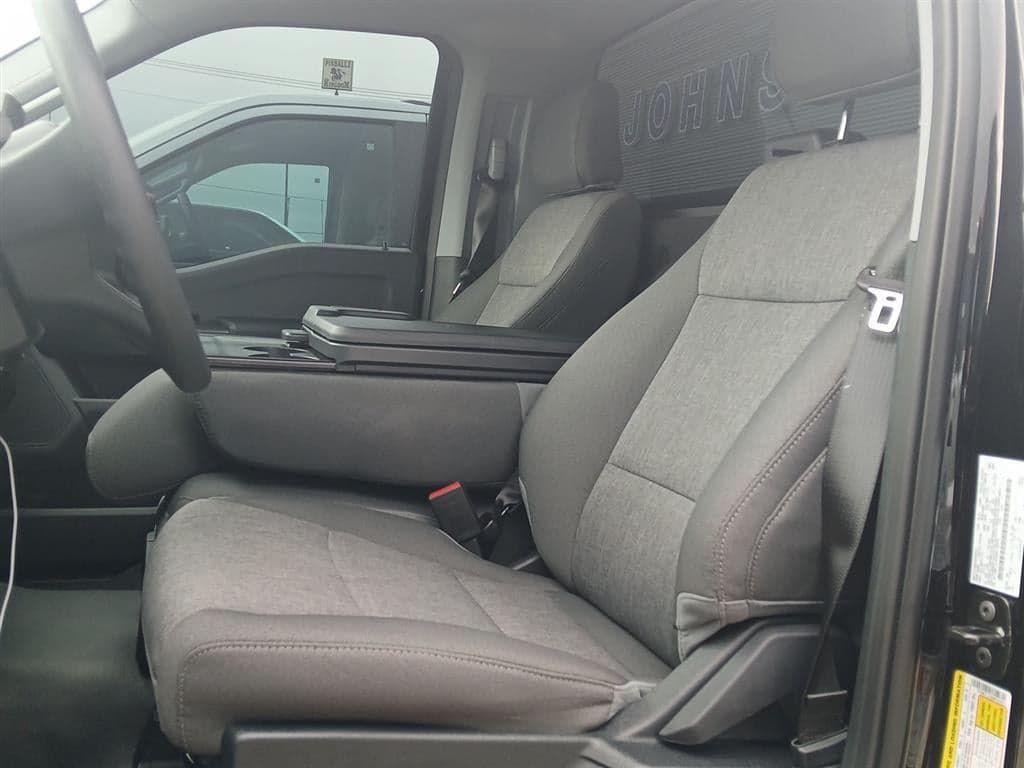 2025 Ford F-150 - Image 11