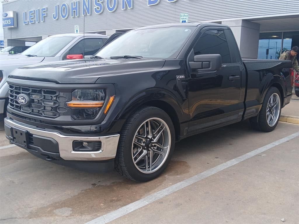 2025 Ford F-150 - Image 2