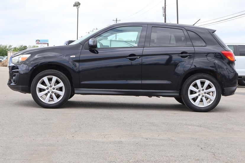 2015 Mitsubishi Outlander Sport - Image 4