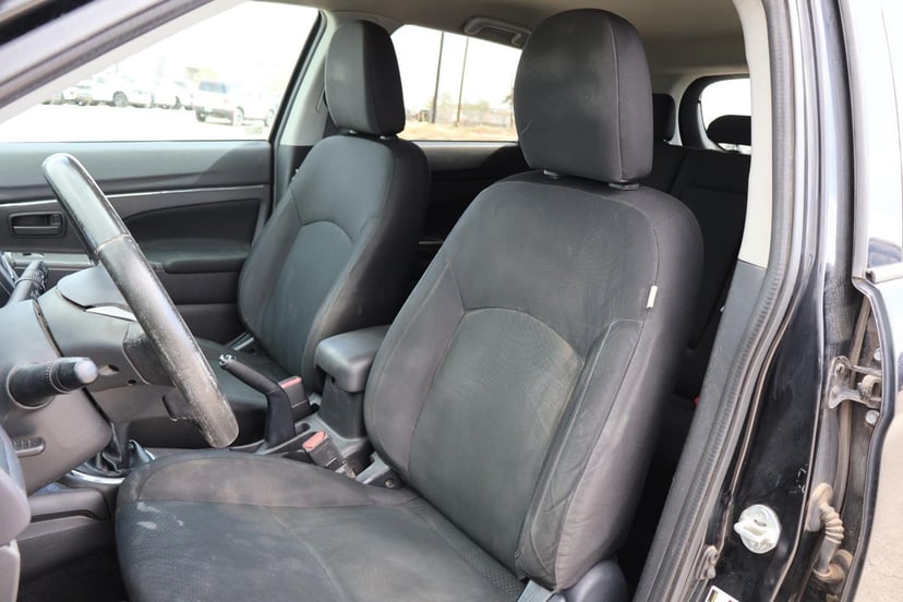 2015 Mitsubishi Outlander Sport - Image 12