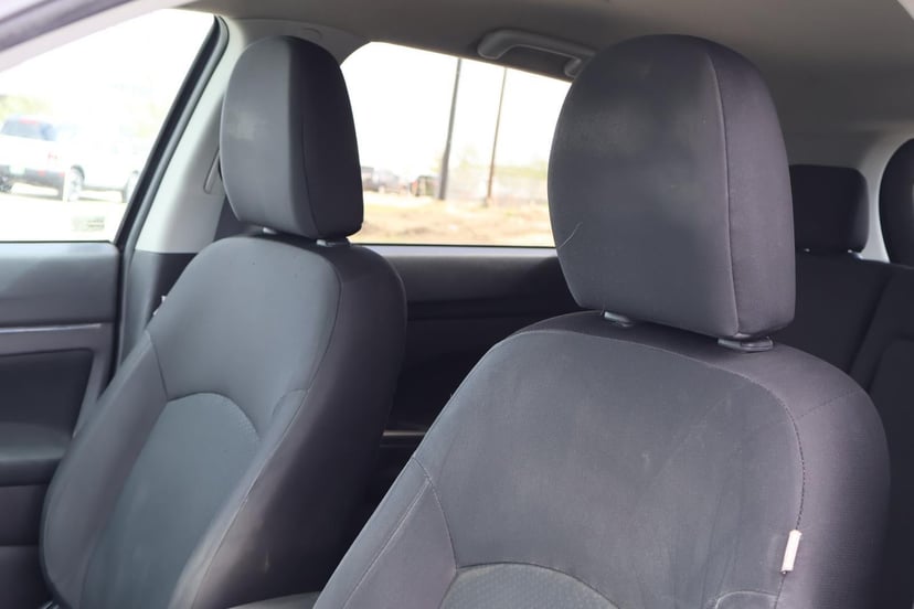 2015 Mitsubishi Outlander Sport - Image 13