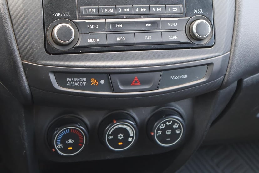 2015 Mitsubishi Outlander Sport - Image 21