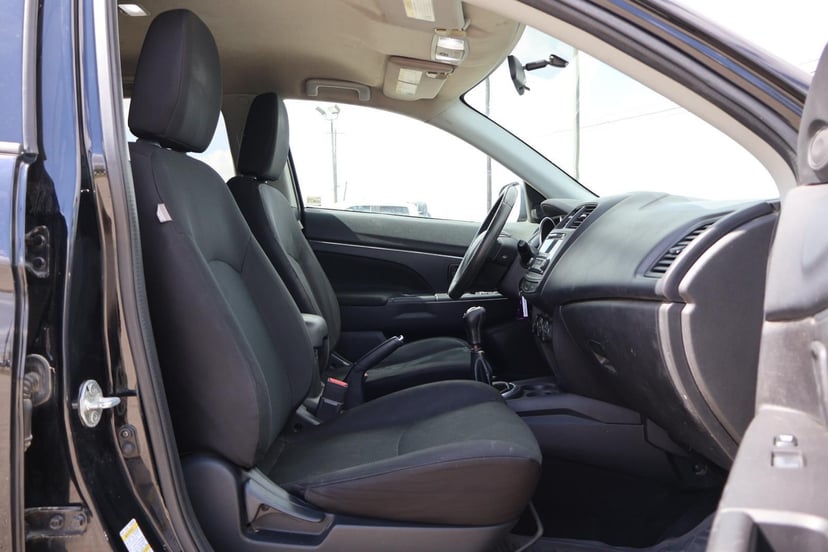 2015 Mitsubishi Outlander Sport - Image 32