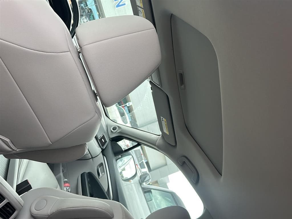 2021 Honda Pilot - Image 8