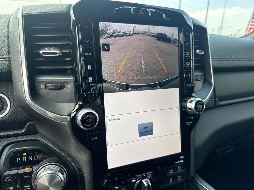 2023 RAM 1500 - Image 18
