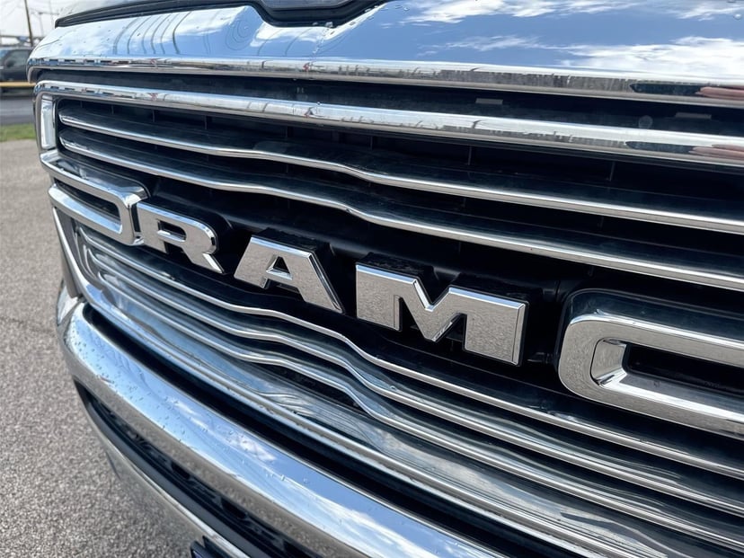 2023 RAM 1500 - Image 28