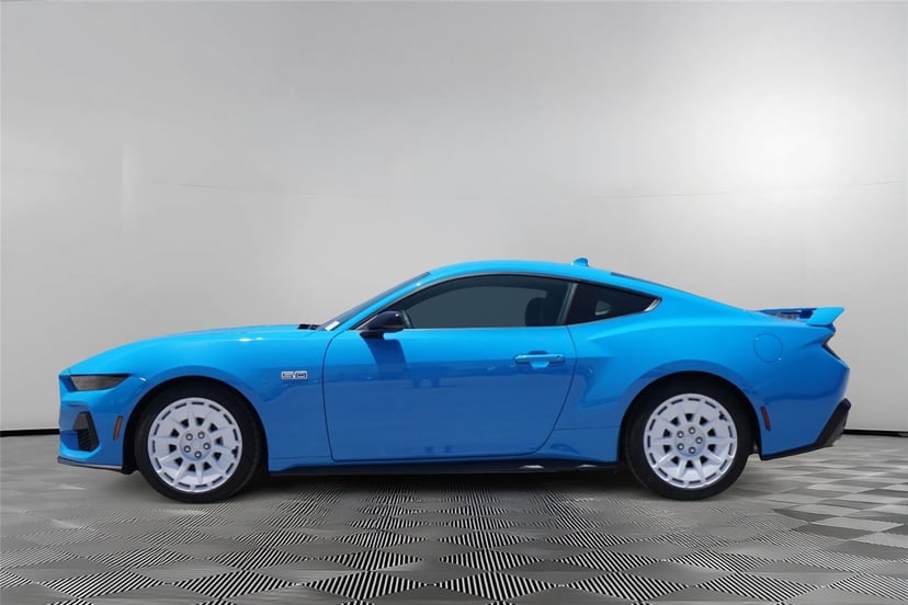 2026 Ford Mustang - Image 12