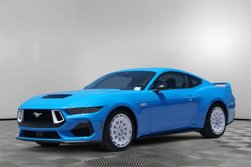2026 Ford Mustang - Image 13