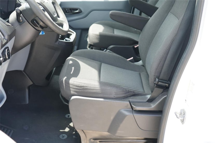 2017 Ford Transit Wagon - Image 10