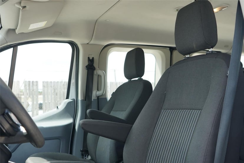 2017 Ford Transit Wagon - Image 11