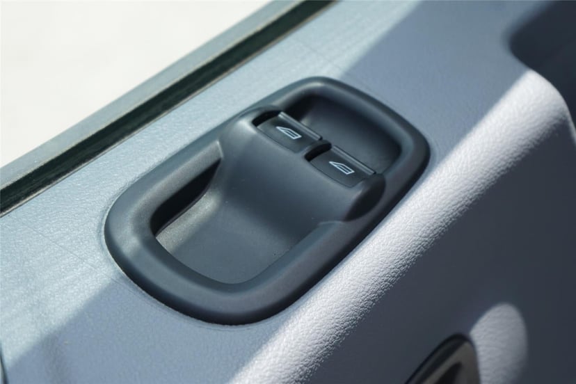 2017 Ford Transit Wagon - Image 20